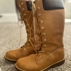 Knee-high Timberland Boots